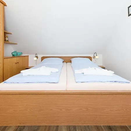 Bootsweg 18 Ferienwohnung 11 * Neuharlingersiel